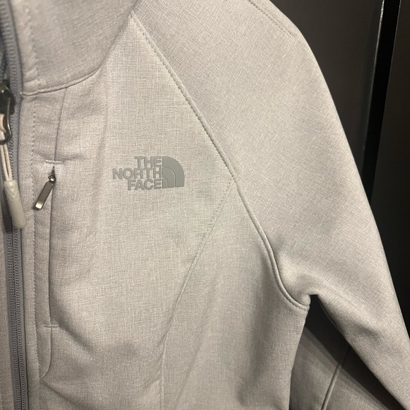 The North Face size small - Picture 2 of 5